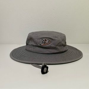Anaheim Ducks NHL Hockey Sun Hat Bucket Hat Cap Athletic Gray w/ Chin Strap Logo